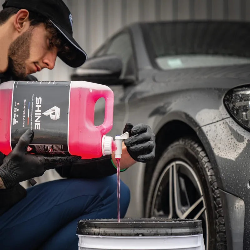SHINE - SHAMPOING ACIDE | pH2 Anti-Calcaire + Détox Carrosserie